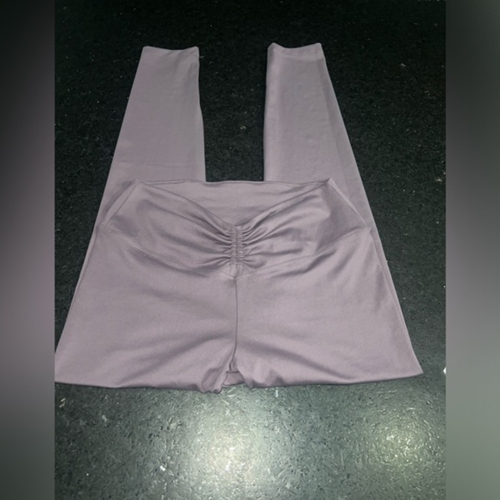 UEC VS PINK ACTIVE SOFT PURPLE LEGGINGS SZ L